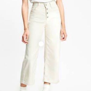 Levi Mile High Cropped Wide Leg Jean